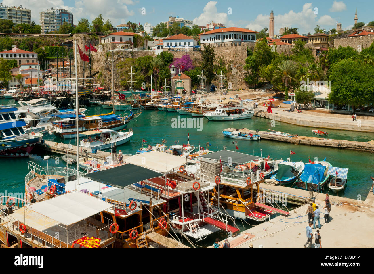 Marina e il Vecchio Porto di Antalya, Mediterraneo, Turchia Foto Stock