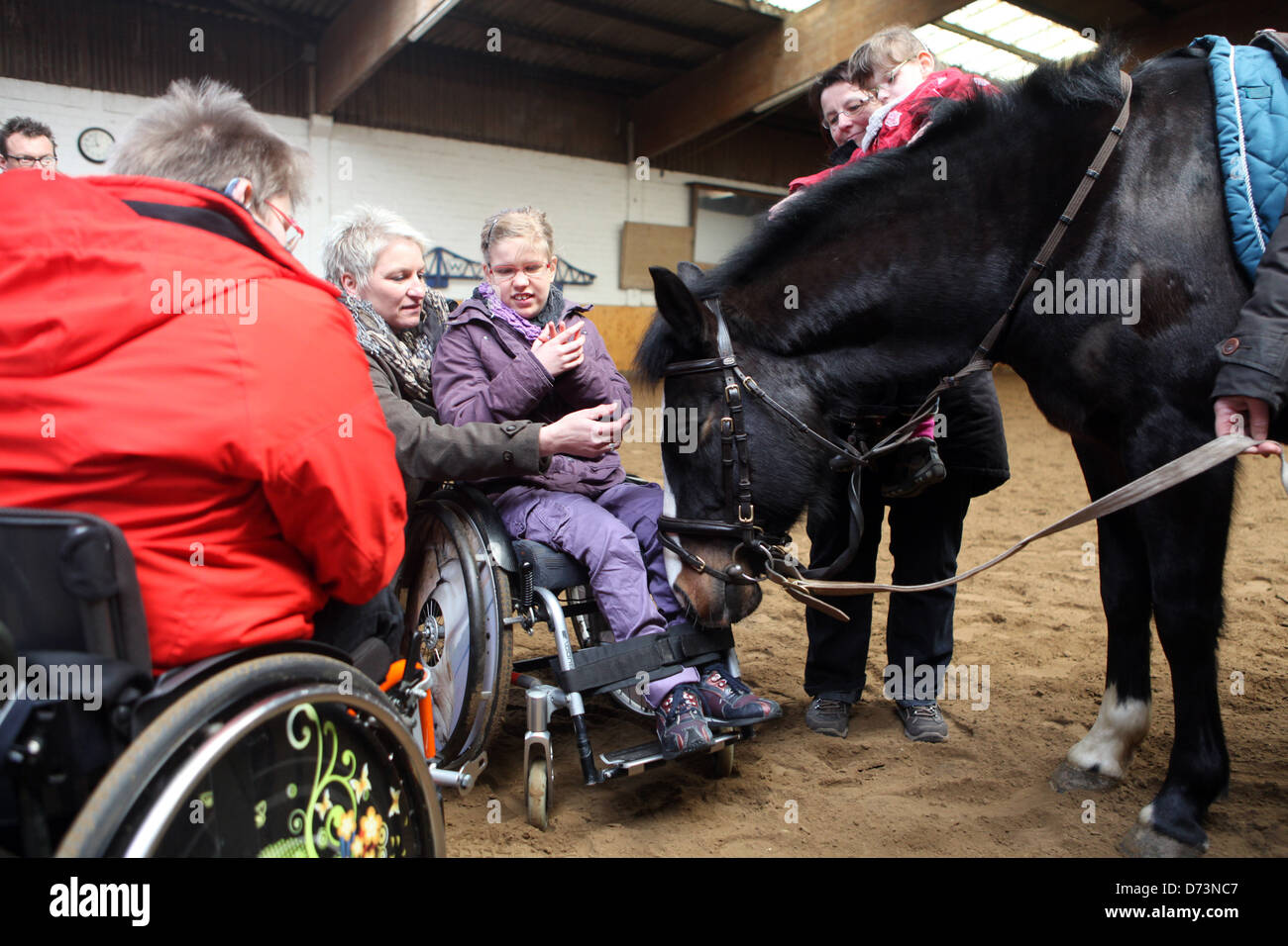 Hassmoor, Germania, ippoterapia con bambini disabili Foto Stock