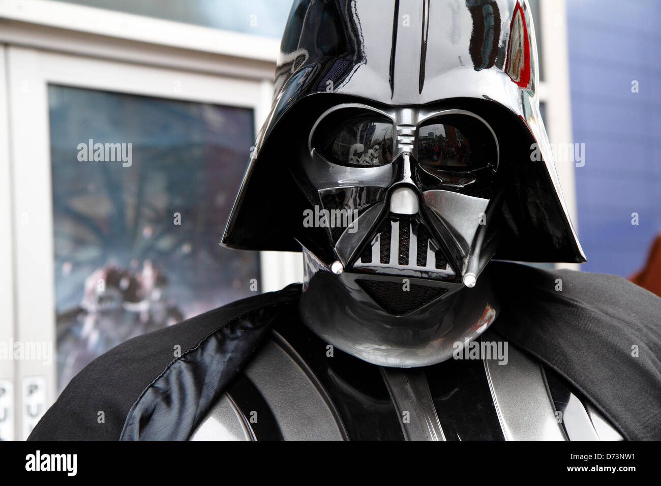 Darth Vader personaggio alla XII Sci-Fi-Londra sfilata in costume, Stratford, Londra, Regno Unito Foto Stock