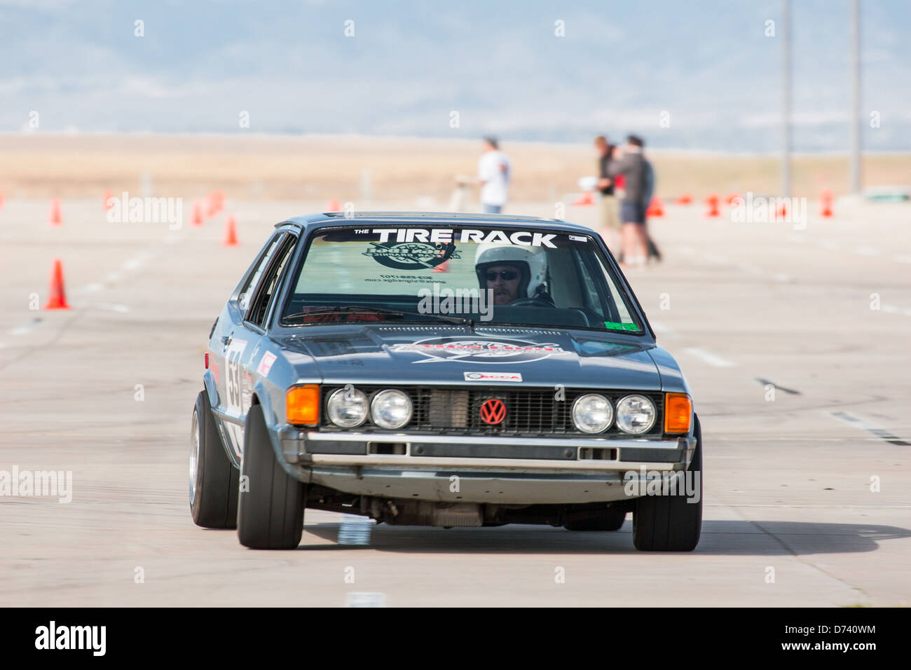 Un 1981 Volkswagen Scirocco in una gara di autocross a livello regionale Sports Car Club of America (SCCA) evento Foto Stock