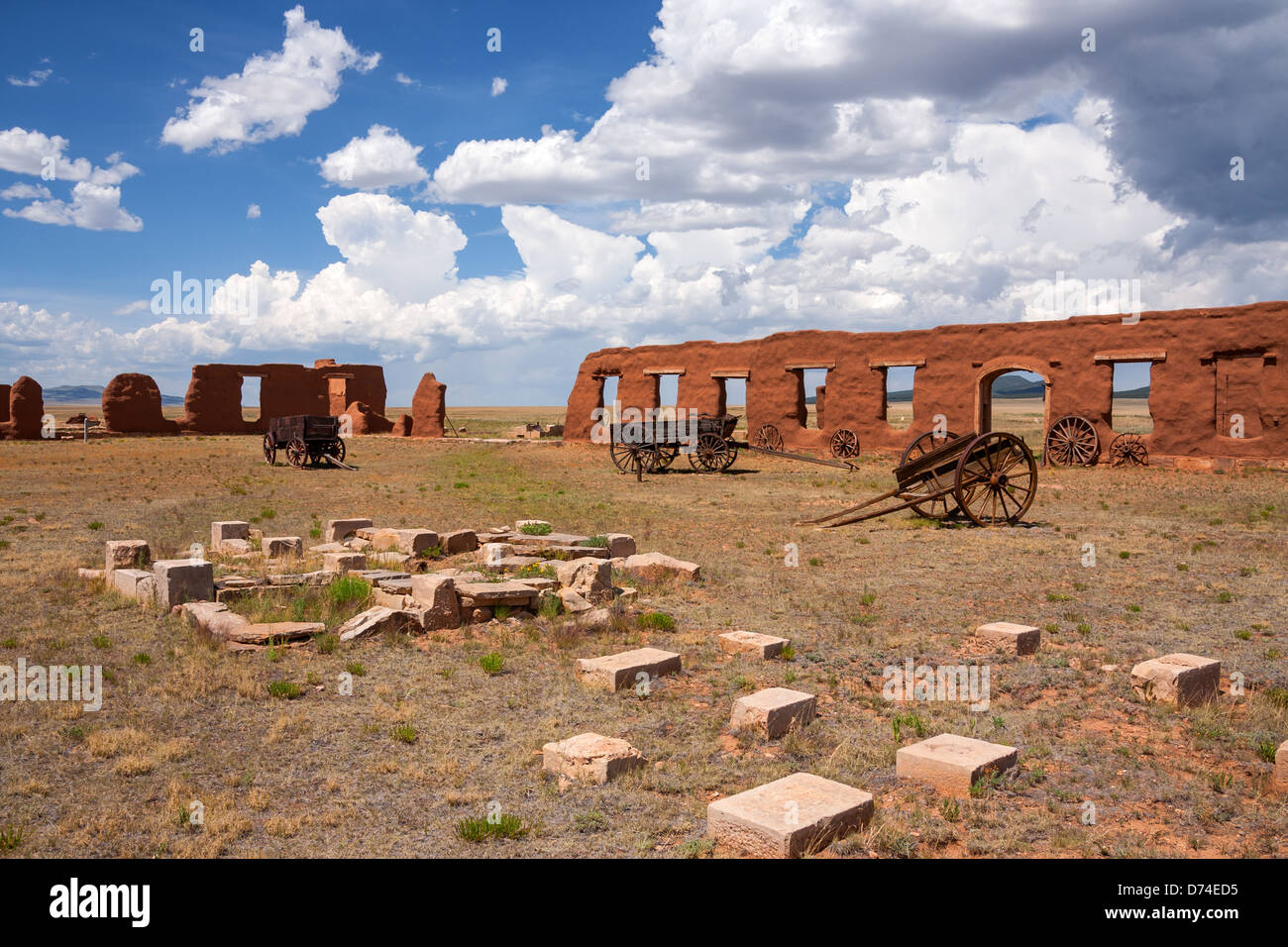 Rovine e i carri a Fort unione Foto Stock