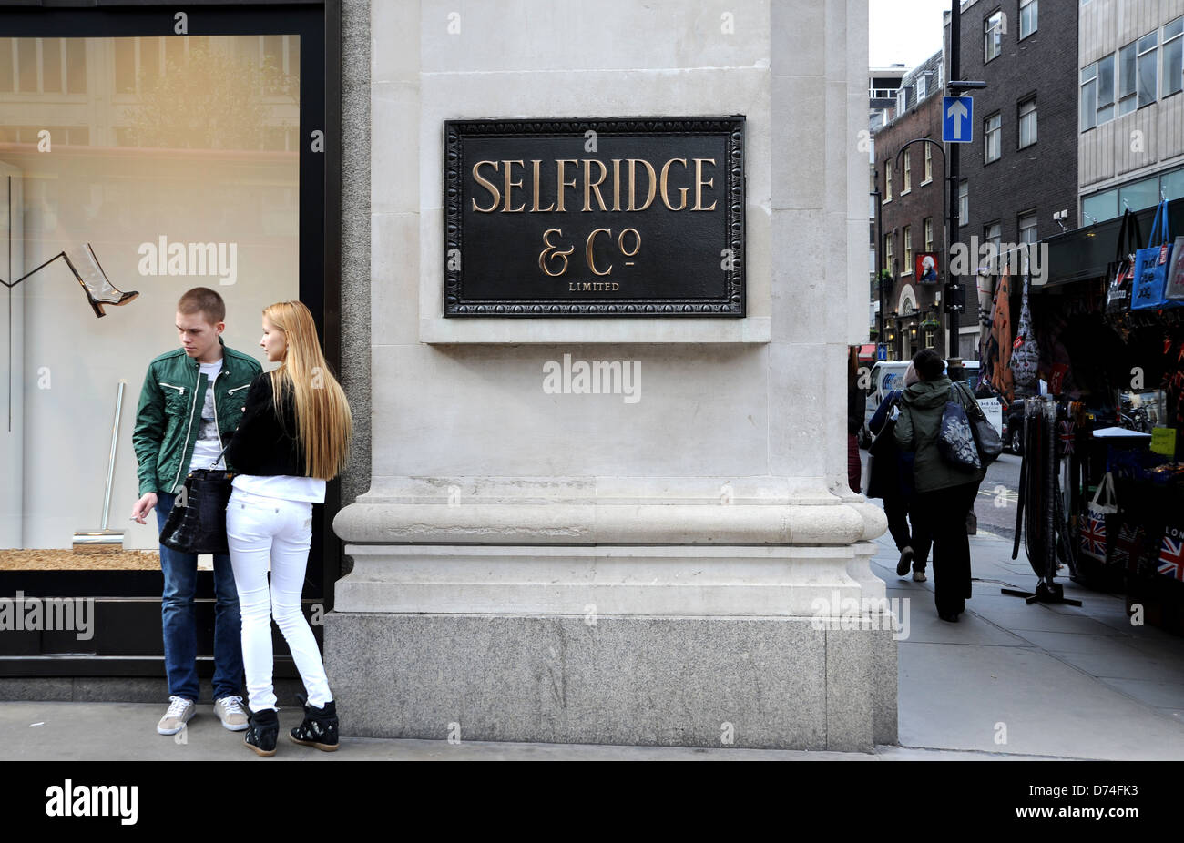 Selfridge e Co department store in Oxford Street London W1 REGNO UNITO Foto Stock