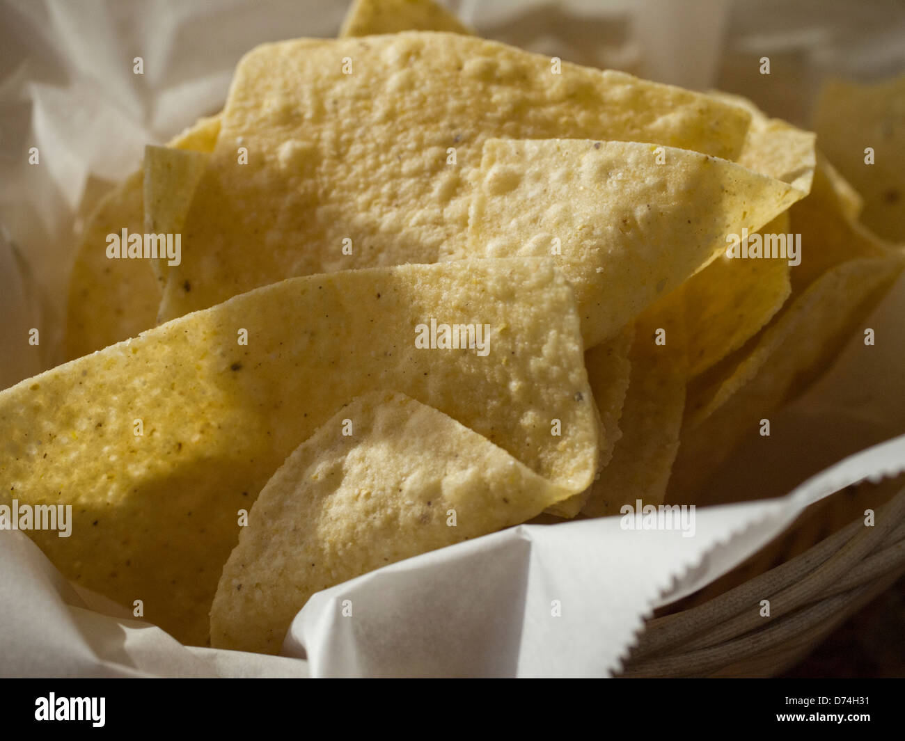 Cesto di tortilla chips in un ristorante messicano, Maryland, Stati Uniti d'America Foto Stock