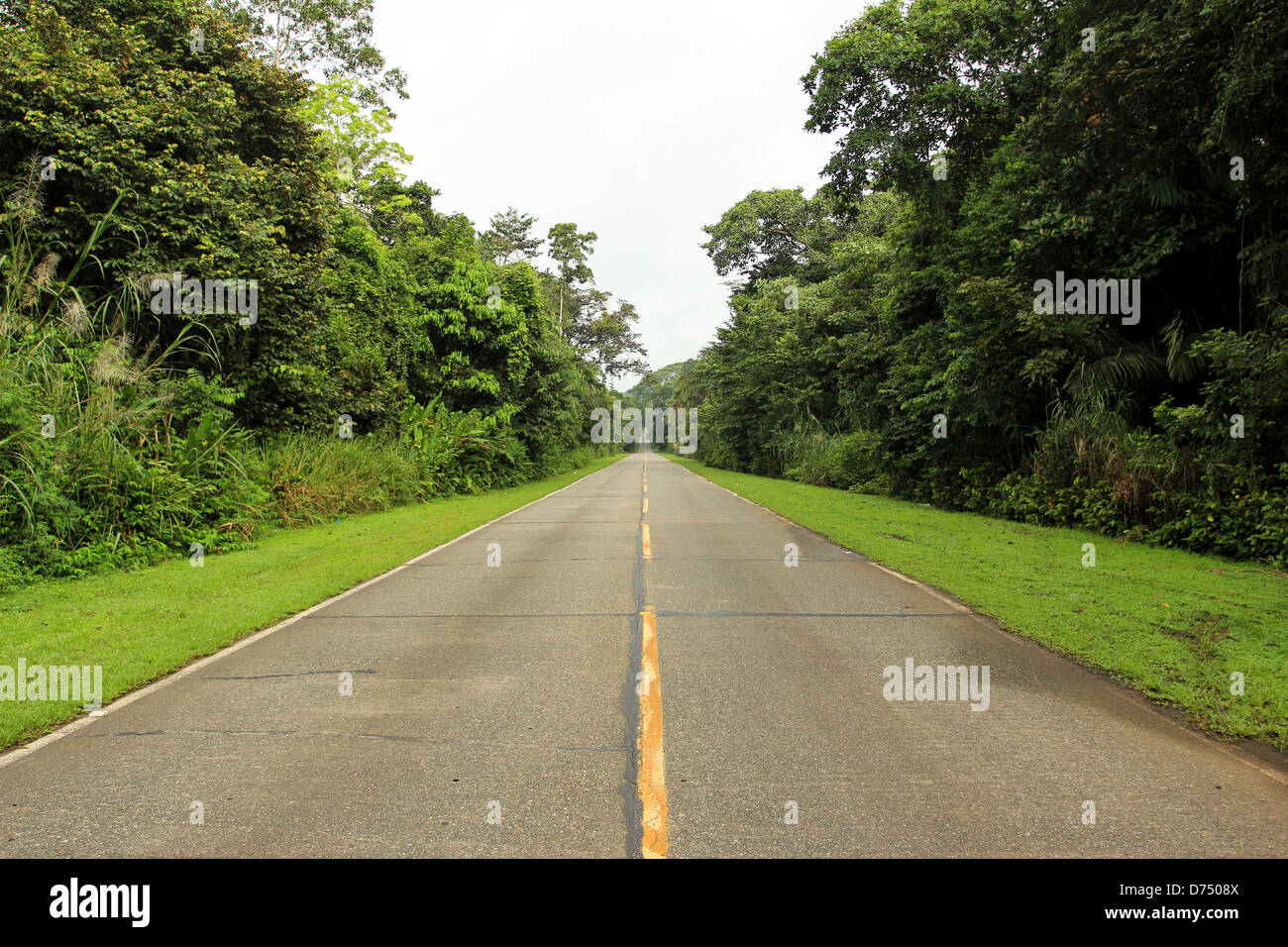 Strada aperta nella città di Panama Foto Stock