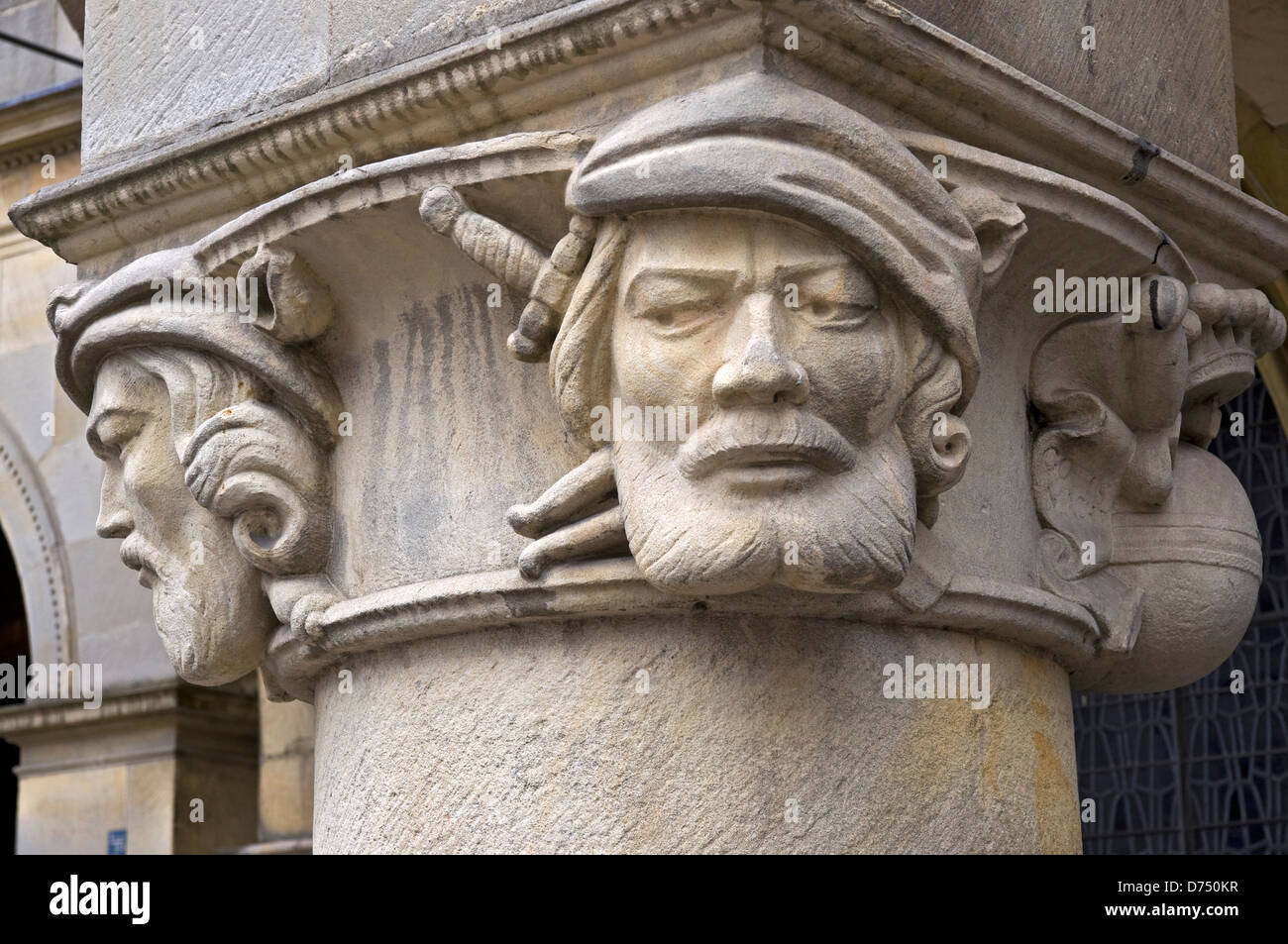 Le figure sulla colonna della Old Town Hall di Muenster, NRW, Germania. Foto Stock