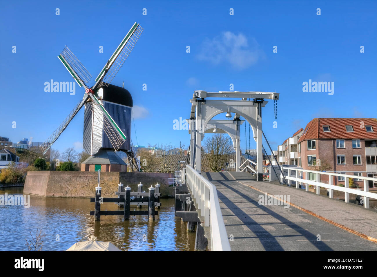 Galgewater, windmill De mettere, Rembrandt bridge, Leiden, Olanda meridionale, Paesi Bassi Foto Stock