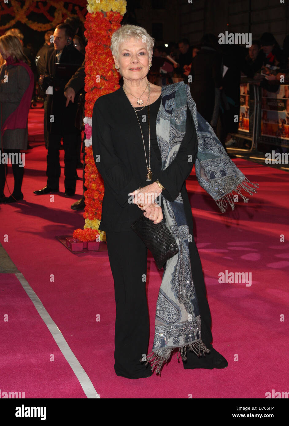 Dame Judi Dench 'Il Miglior esotici Hotel Marigold' premiere mondiale tenutosi presso il Curzon Mayfair arrivi - Londra, Inghilterra - Foto Stock