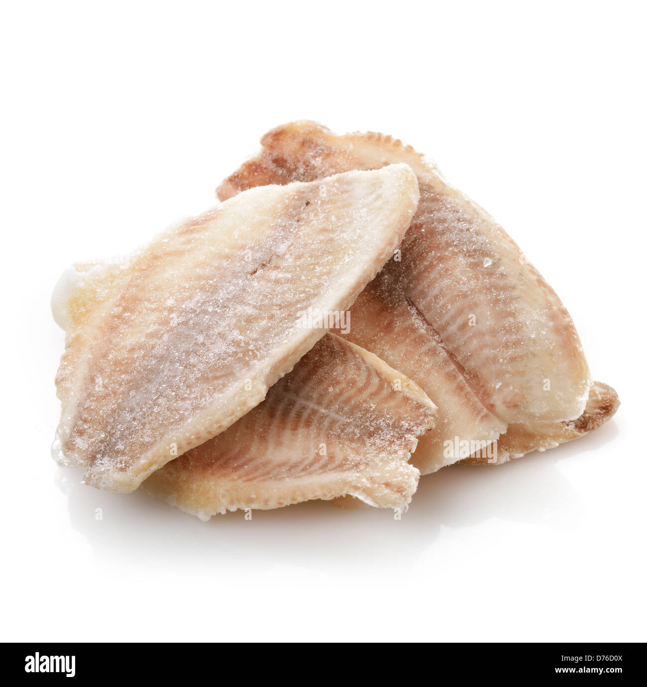 Congelati filetto di Tilapia su sfondo bianco Foto Stock