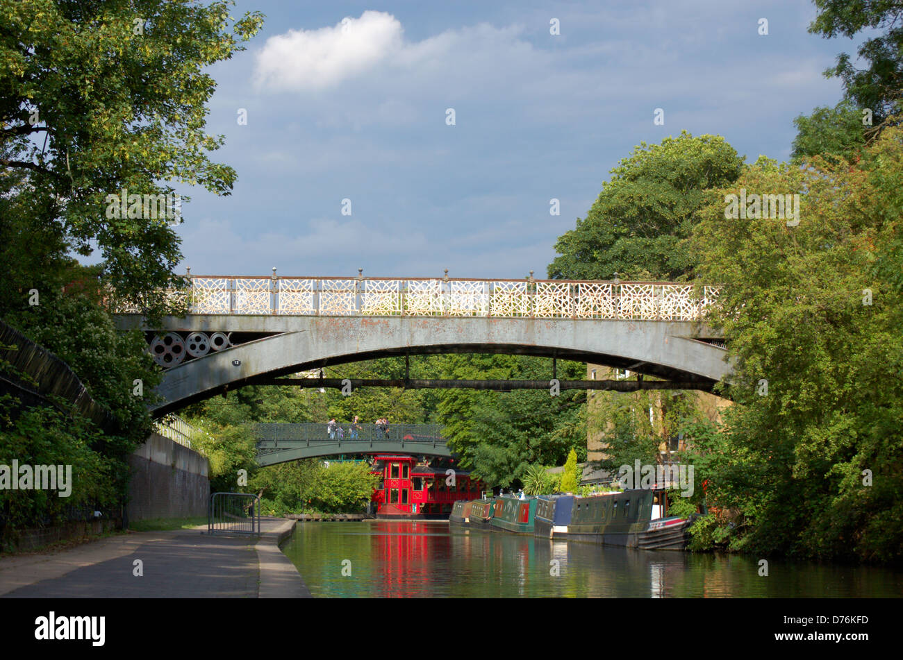 Il Regents Canal a Londra in Inghilterra Foto Stock