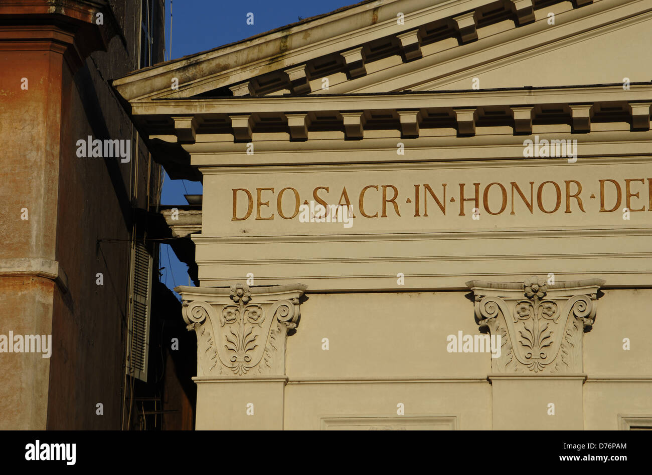 L'Italia. Roma. Chiesa di San Giovanni di Malva (San Giovanni della Malva). Costruito secondo la progettazione di Giacomo Moraldi. Dettaglio. Foto Stock