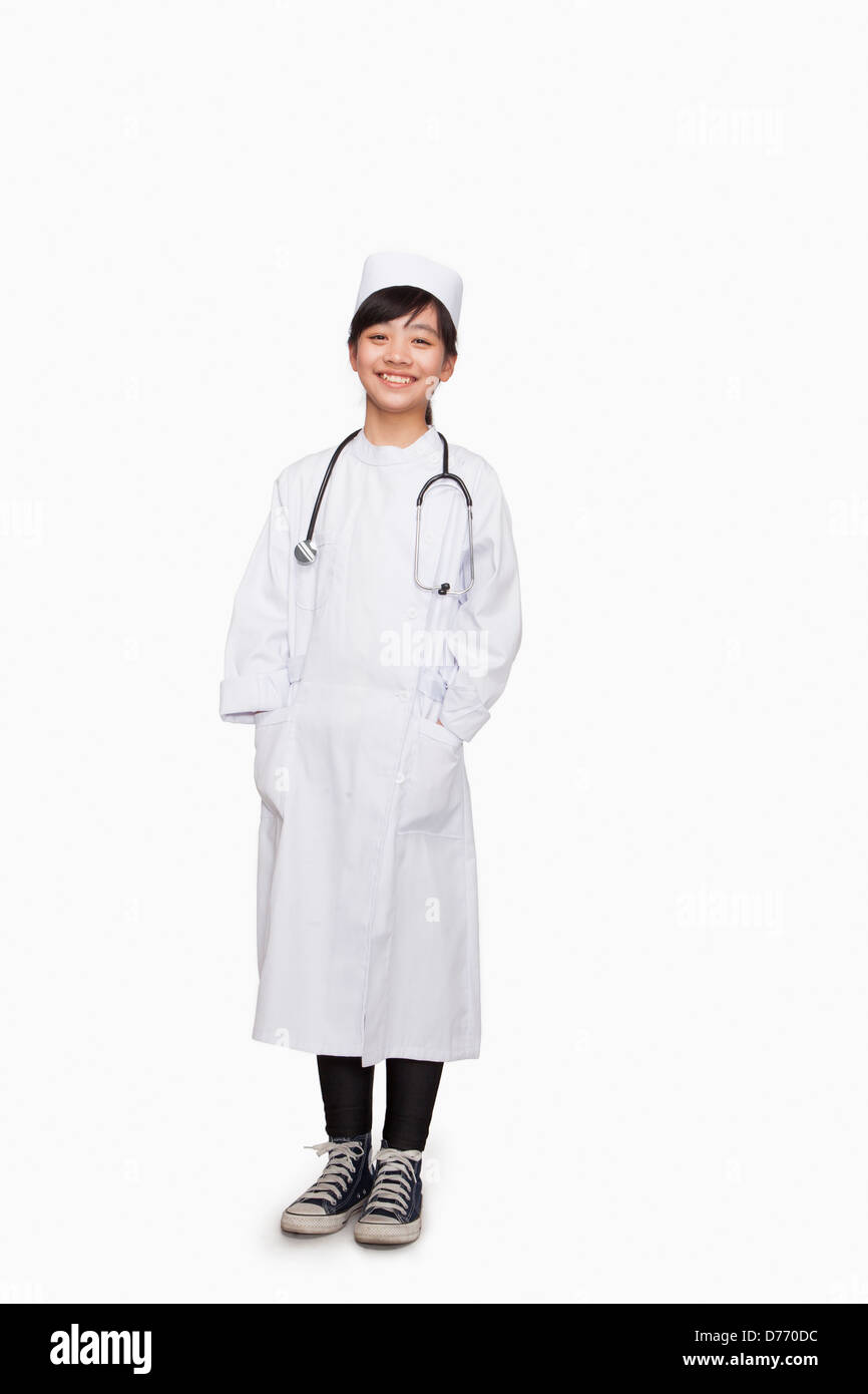 Ragazza vestita come i vecchi medico Foto Stock