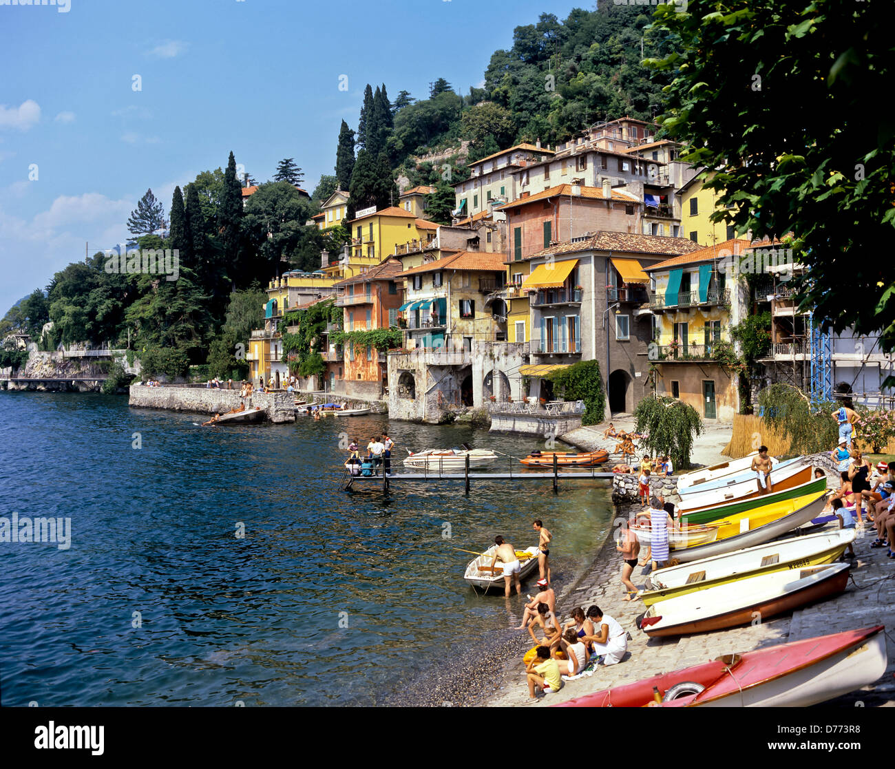 8706. Varenna, Lago di Como, Italia, Europa Foto Stock
