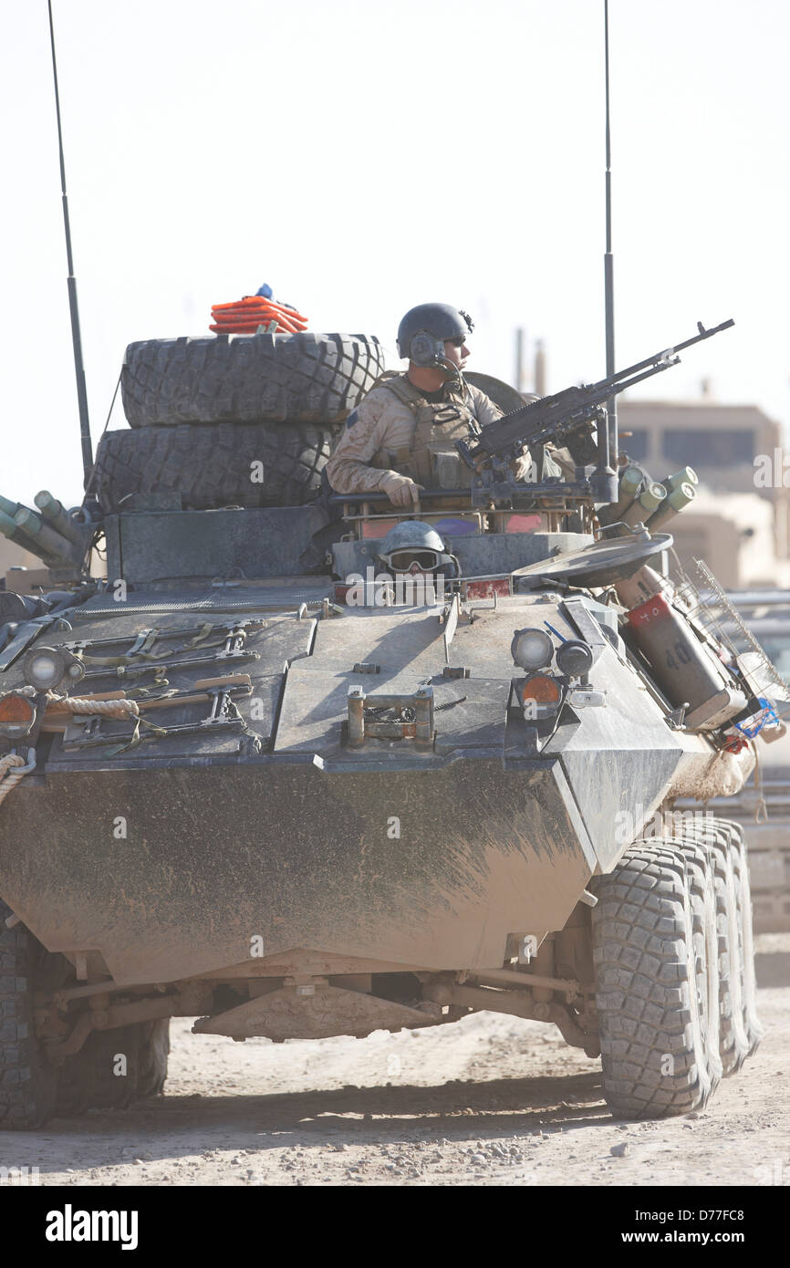 Corpo della Marina degli Stati Uniti LAV-25 durante il funzionamento di combattimento provincia di Helmand in Afghanistan Foto Stock