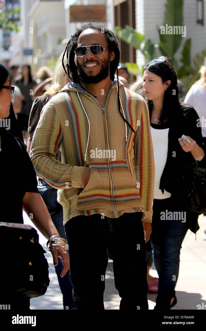 David Nesta "" Ziggy Marley arriva a Grove per la categoria " Extra " in Hollywood Los Angeles, California - 15.06.11 Foto Stock