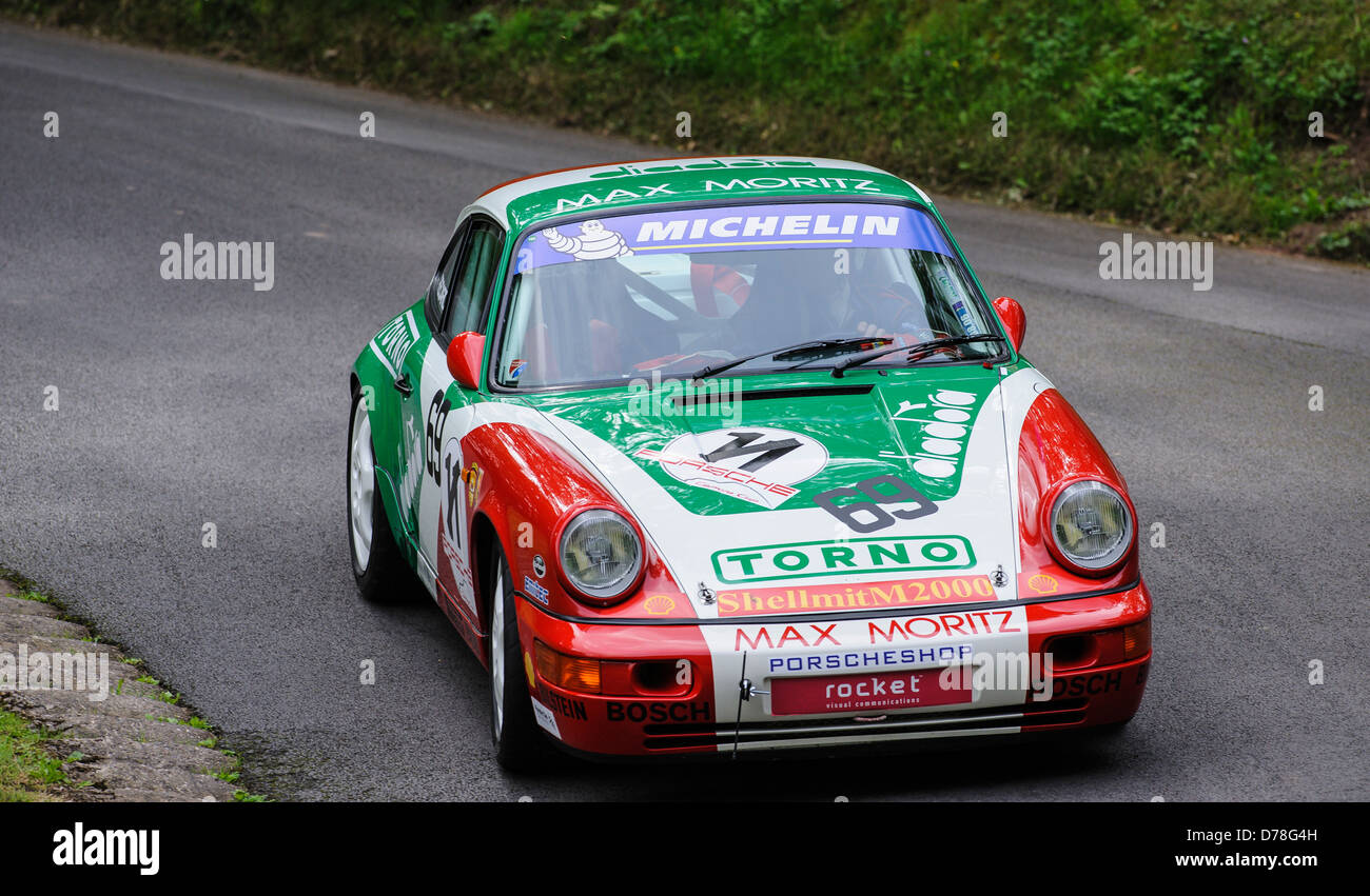 Porsche 911 tipo 964 Cup vettura guidata da Mel lancia a Shelsley Walsh, Hillclimb GLOUCESTERSHIRE REGNO UNITO nel luglio 23rd, 2011 Foto Stock