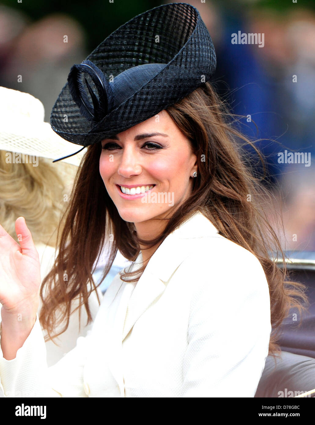 Catherine Middleton, duchessa di Cambridge Trooping il colore per celebrare la regina del compleanno ufficiale tenutosi presso il centro commerciale Foto Stock