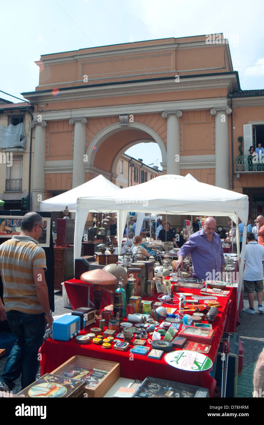 L'Italia, Lombardia, Castelleone, Mercato di Antiquariato Foto Stock