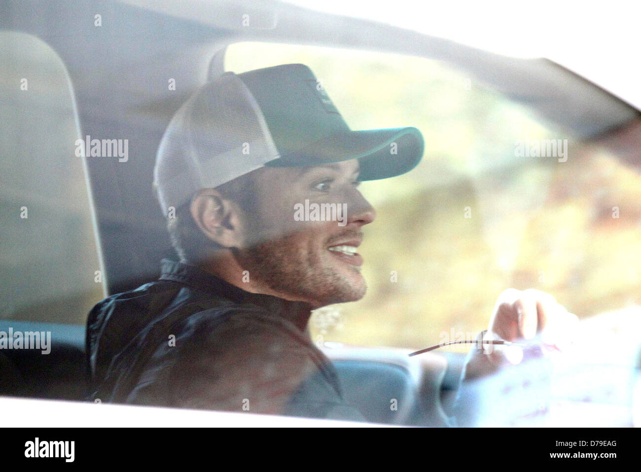 Ryan Phillippe e suo figlio lasciando un ospedale di Beverly Hills, la California - 27.09.11 Foto Stock