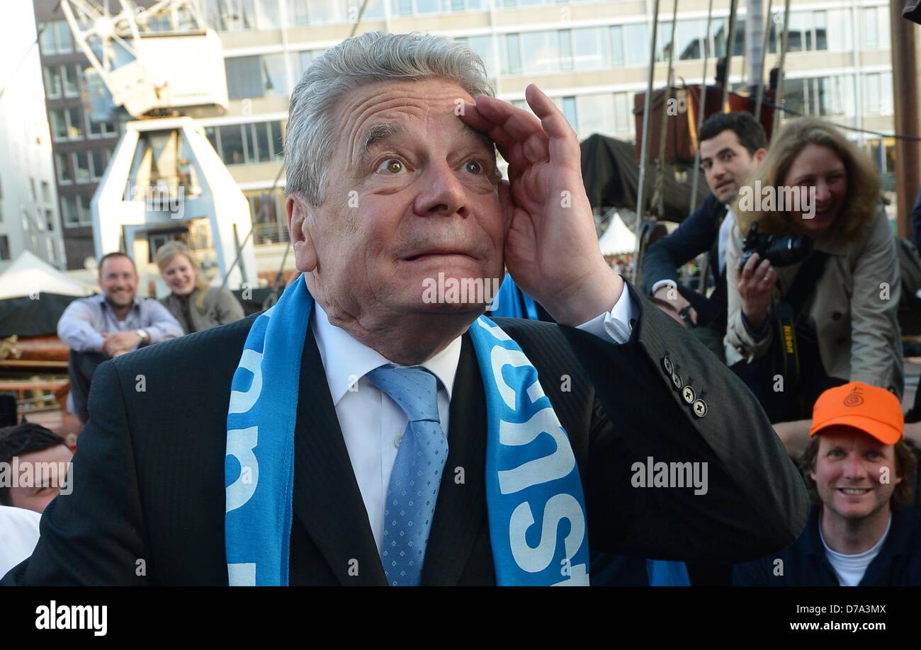 Il Presidente tedesco Joachim Gauck assiste il XXXIV Chiesa Evangelica Tedesca congresso a Amburgo, Germania, 1 maggio 2013. In totale, più di 100.000 persone sono attese a frequentare la chiesa congresso. Foto: Bodo segna Foto Stock