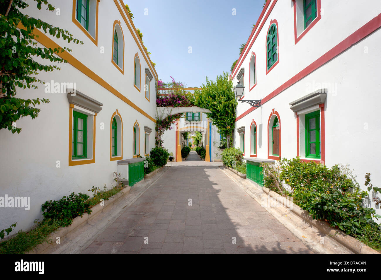 Vicolo a Puerto de Mogan, Gran Canarie Foto Stock