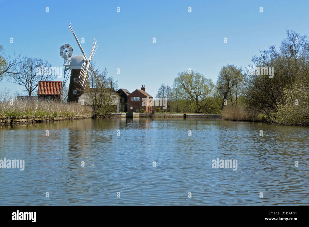 Drenaggio Hunsett mulino sul fiume Ant, a nord di Barton ampia, Norfolk Broads National Park Foto Stock
