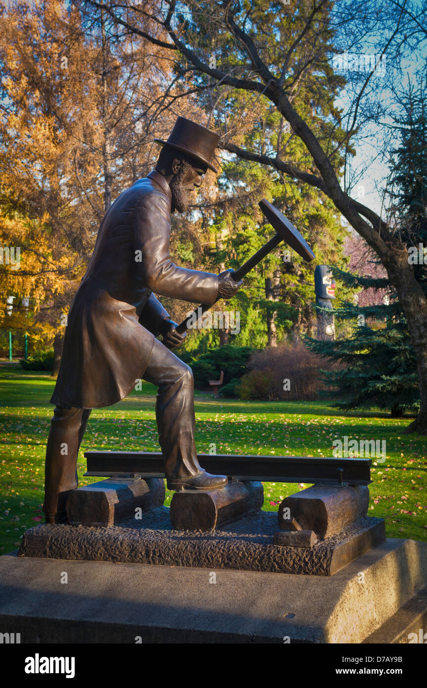 Statua di bronzo di ferrovia martellatura ufficiale;Edmonton Alberta Canada Foto Stock
