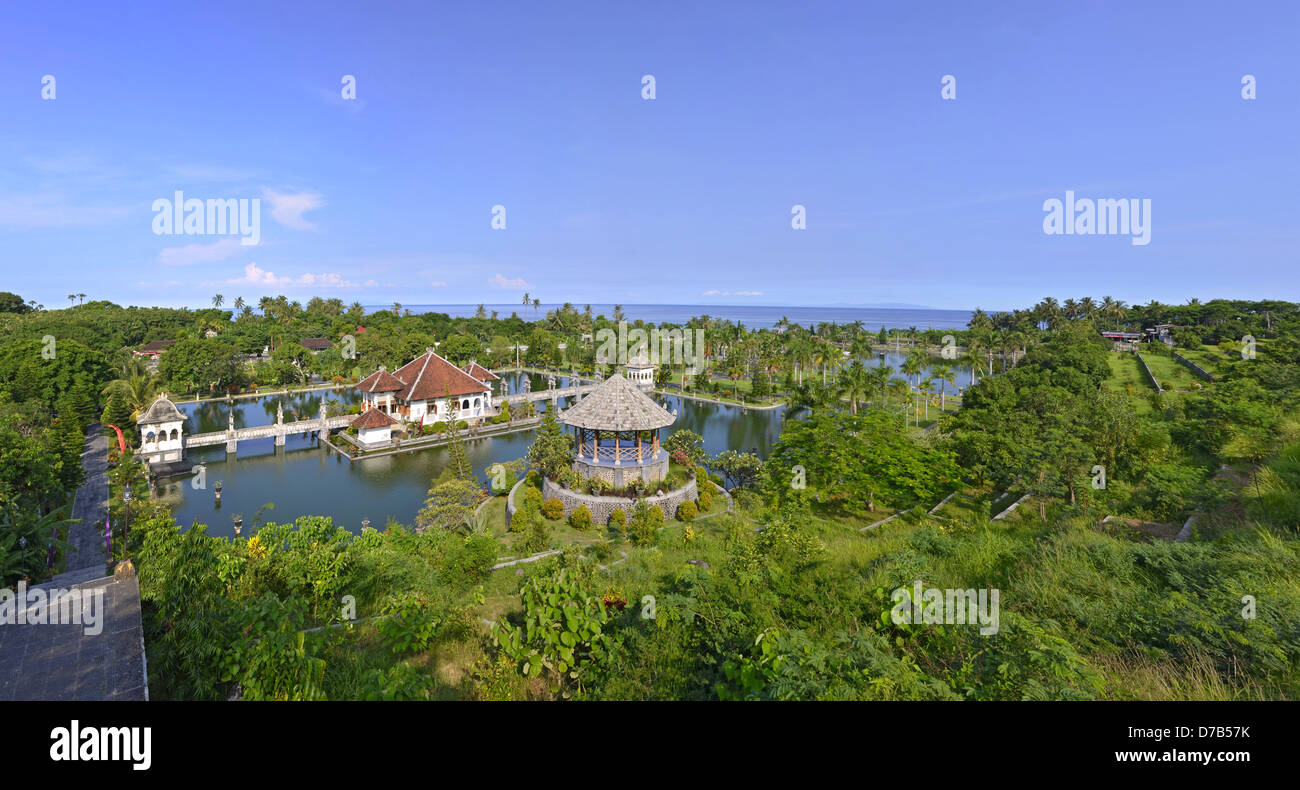 Panorama di Tirtagangga Taman Ujung acqua palace di Bali Foto Stock