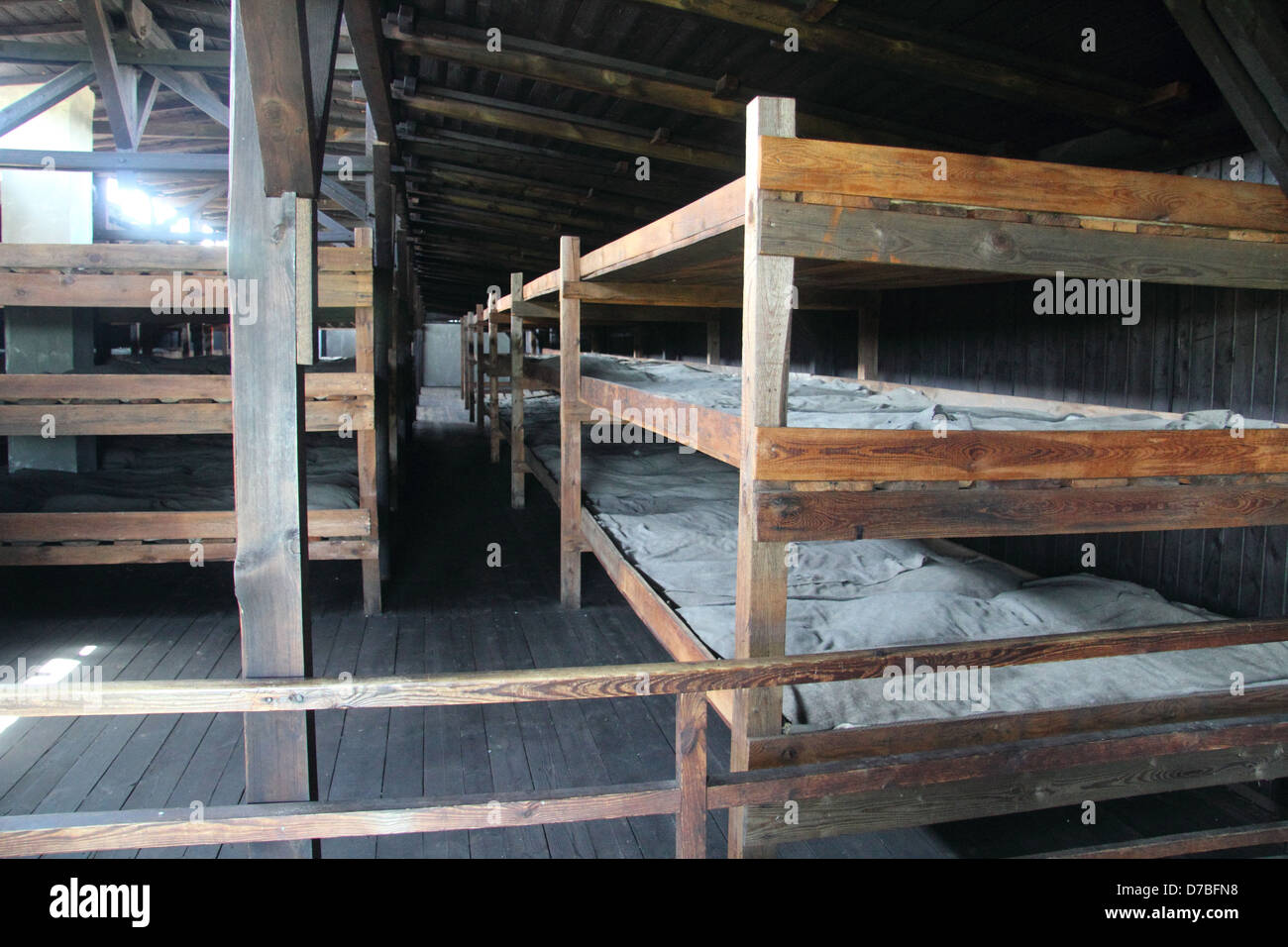 Prigionieri' caserma a pelo a morte Majdanek Camp nei pressi di Lublin, Polonia Foto Stock