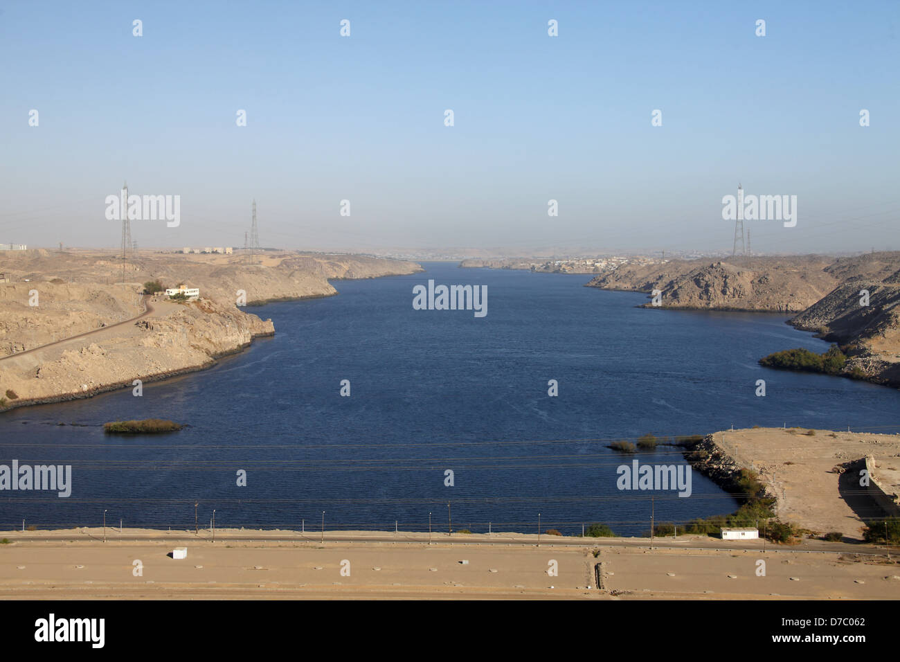 Il fiume Nilo dall'Alta Diga di Assuan Egitto 10 Gennaio 2013 Foto Stock