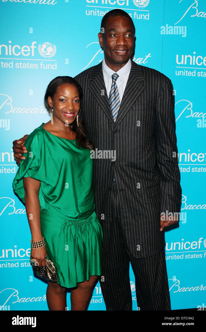 Rose Mutombo e Dikembe Mutombo 2011 UNICEF Snowflake Ball alla Cipriani 42nd Street - Arrivi New York City, Stati Uniti d'America - 29.11.11 Foto Stock