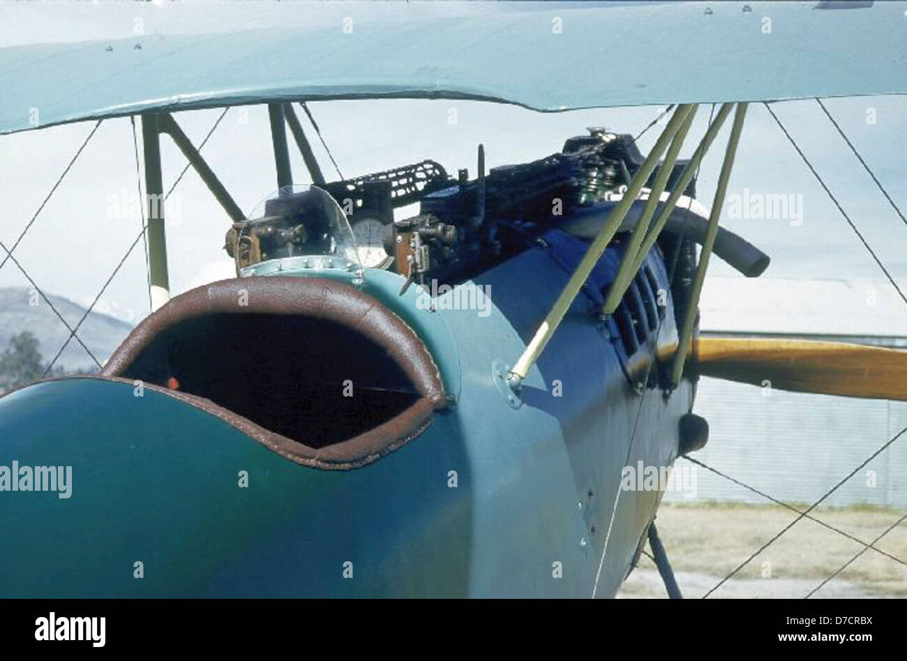 Questa fotografia mostra un Pfalz D. XII Aircraft, un aereo da combattimento tedesco della prima guerra mondiale, catturato da Jack Canary all'aeroporto di Flabob negli anni '1960 L'aereo fa parte di una collezione storica di aerei da guerra. Foto Stock