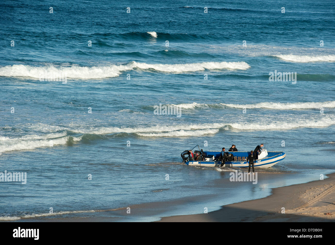 Barca sulla spiaggia, Tofo, Mozambico Foto Stock