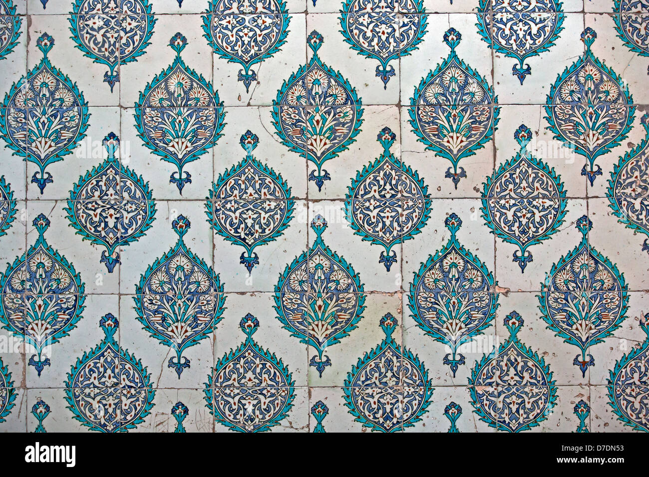 Parete piastrellata in harem di Palazzo Topkapi, Istanbul, Turchia Foto Stock