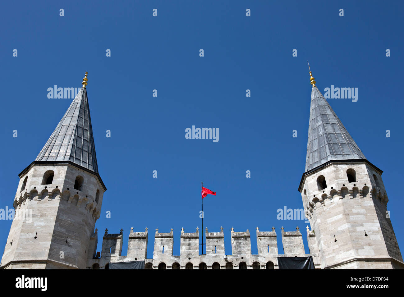 Torri di Babüsselam. Babüsselam è seconda porta del Topkapı Palace a Istanbul Foto Stock