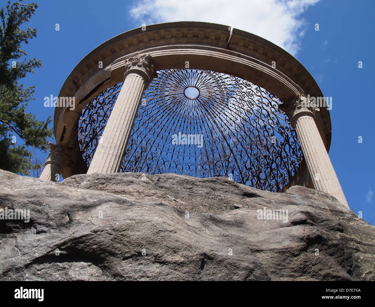 Tempio di amore a Untermyer Park, Yonkers, New York, Stati Uniti d'America, 14 aprile 2013, © Katharine Andriotis Foto Stock
