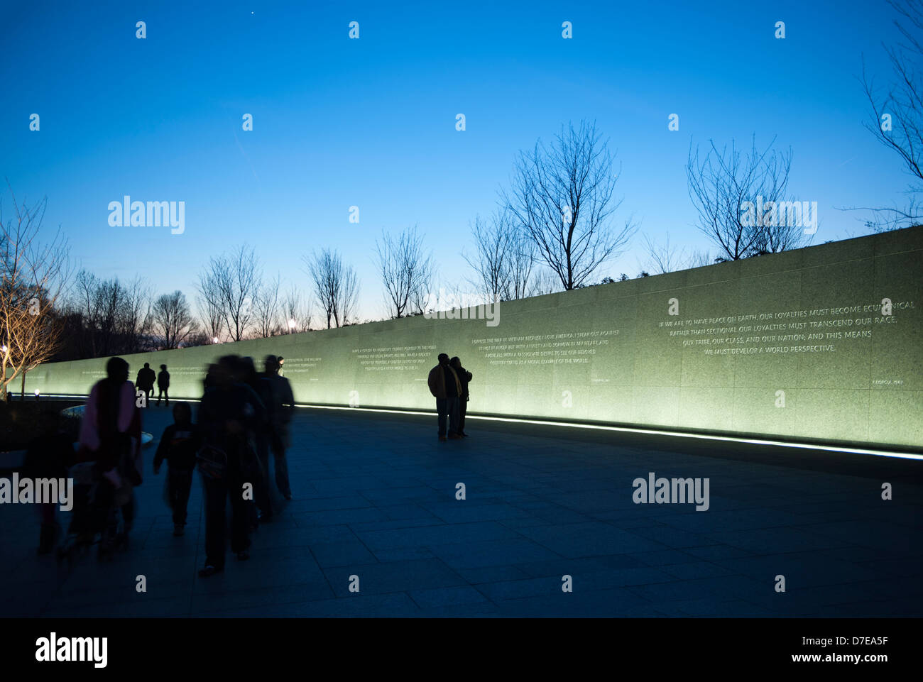 La parete di citazioni al memoriale di Martin Luther King a Washington DC Foto Stock