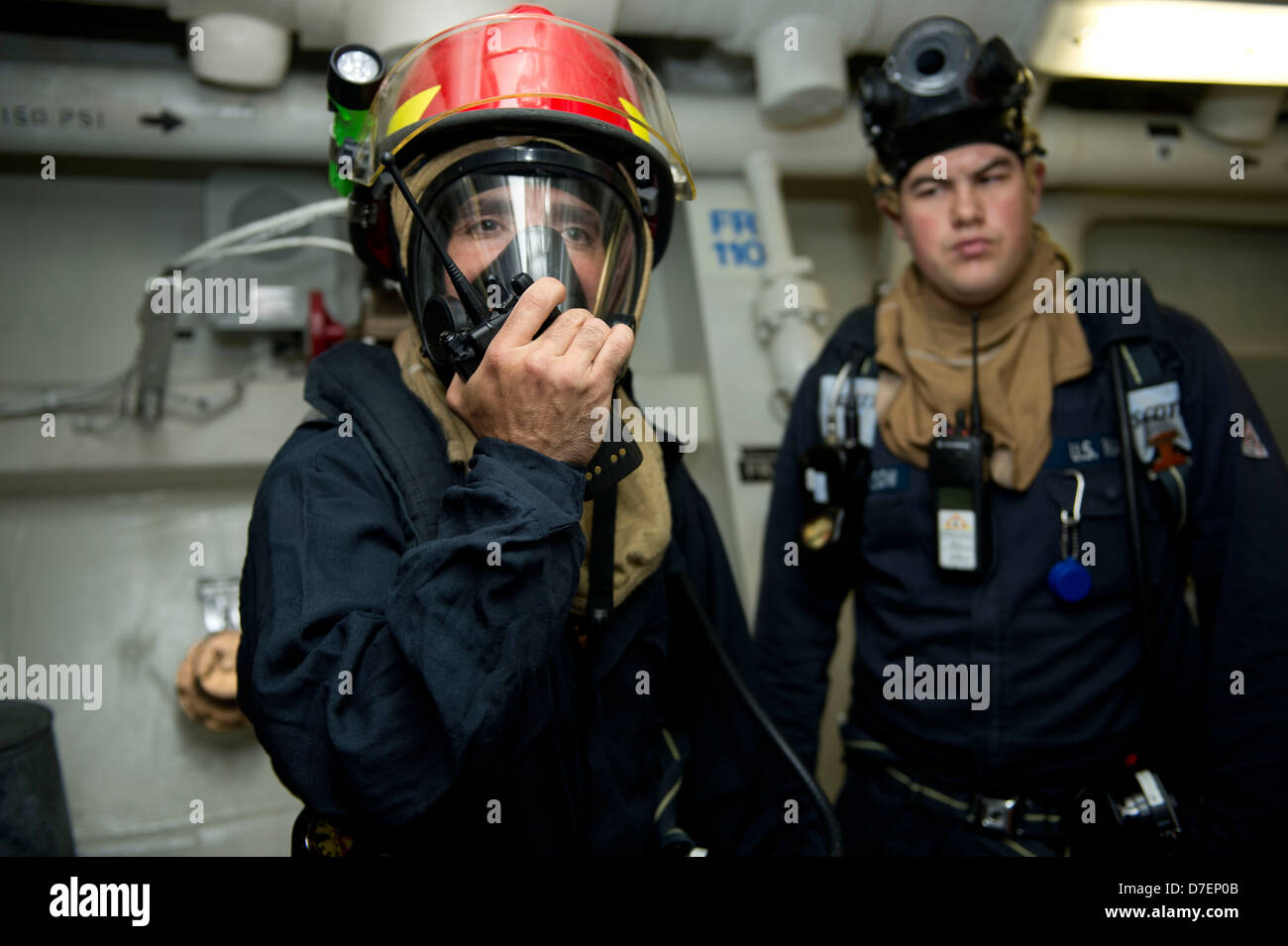 USS William Lawrence conduce un danno il controllo seminatrice. Foto Stock