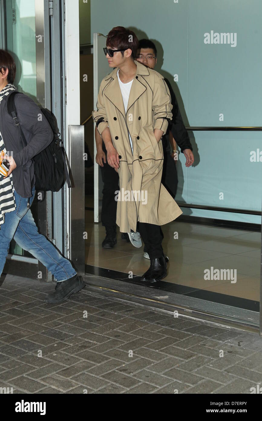 Kim Beom fu accolto dai suoi fans all'aeroporto di Hong Kong, Cina domenica 05 maggio, 2013. Foto Stock