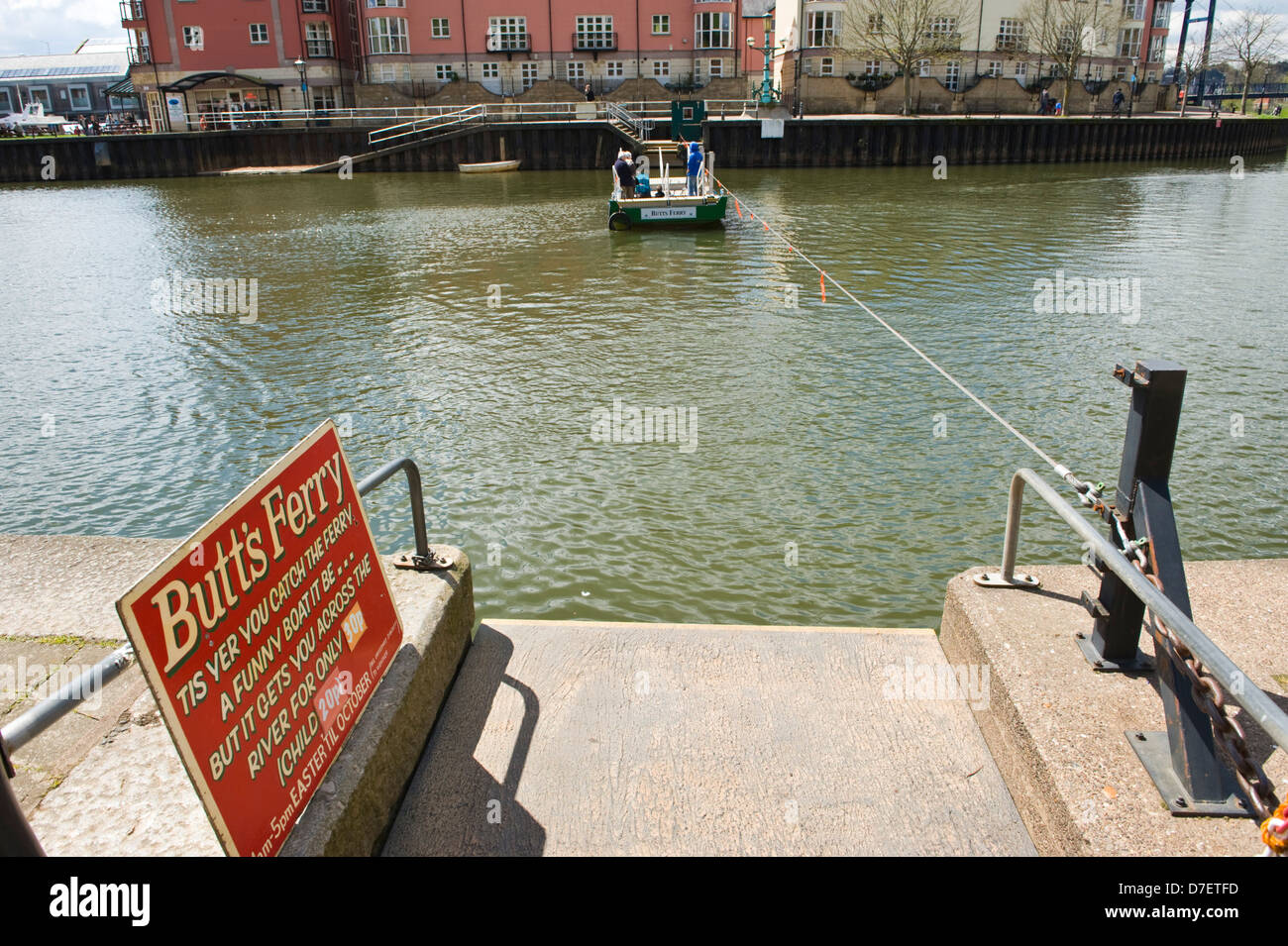 Butt il traghetto per passeggeri in piedi sulla banchina a Exeter Devon England Regno Unito Foto Stock