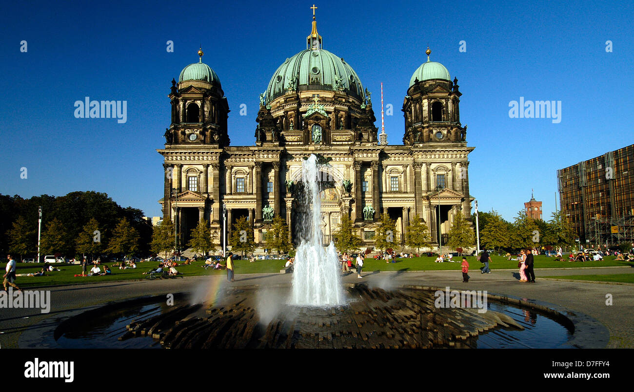 L'Europa, Germania, Berlino, Ostberlin, la torre della televisione, cattedrale, Fernsehturm, Dom Foto Stock