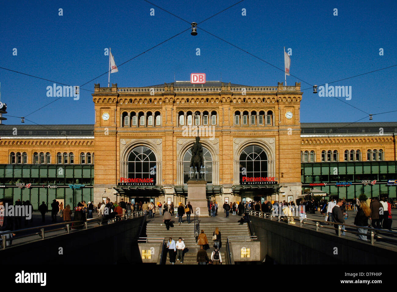 Germania, Hannover, stazione centrale, vetro anteriore, Hauptbahnhof Foto Stock