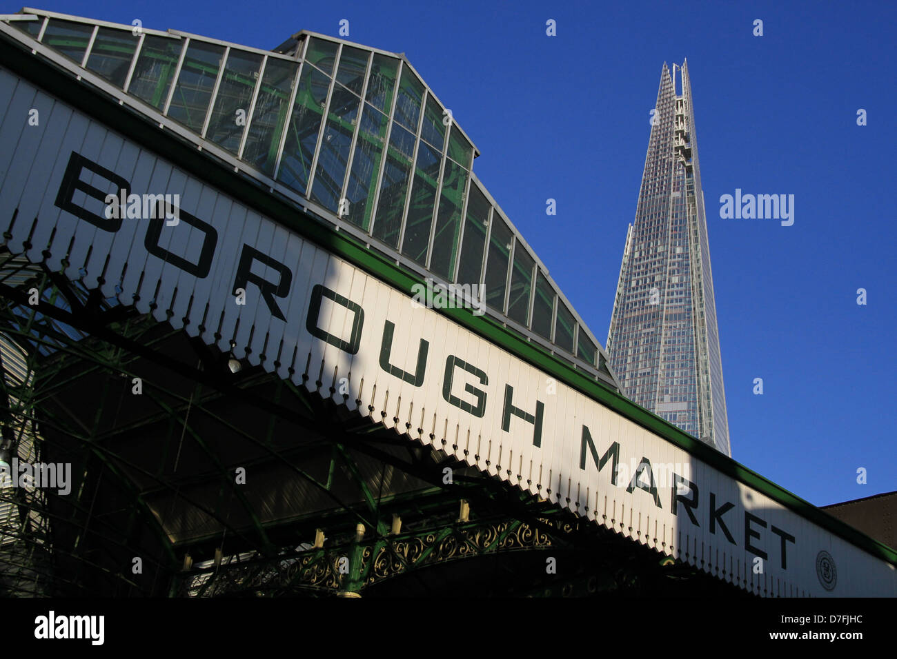 Borough Market è un commercio all'ingrosso e al dettaglio del mercato alimentare a Southwark, Londra, Inghilterra. Foto Stock