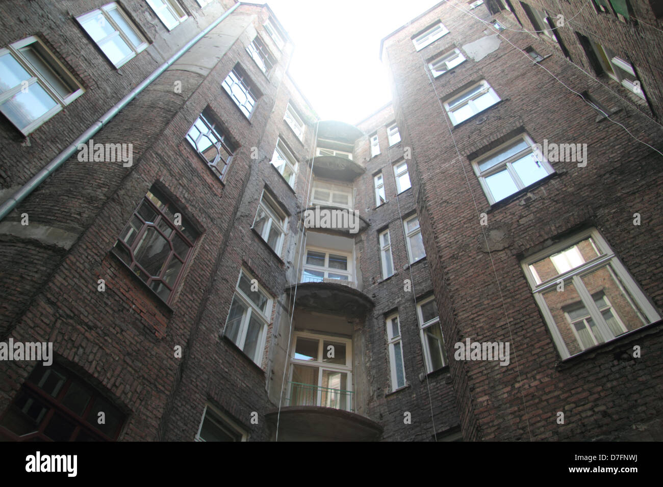 Edificio superstite dell'ebreo del Ghetto di Varsavia a Prozna Street vicino a Piazza Gzibovska Polonia Foto Stock
