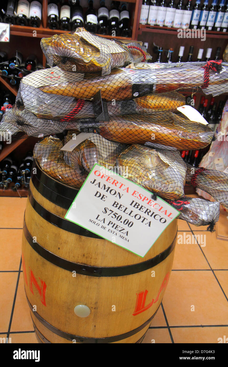 Miami Florida,Coral Gables,Delicias de Espana,ristorante ristoranti ristorazione caffè bistrot,spagnolo,cibo,iberico,Serrano,prosciutto,invecchiato,vi Foto Stock