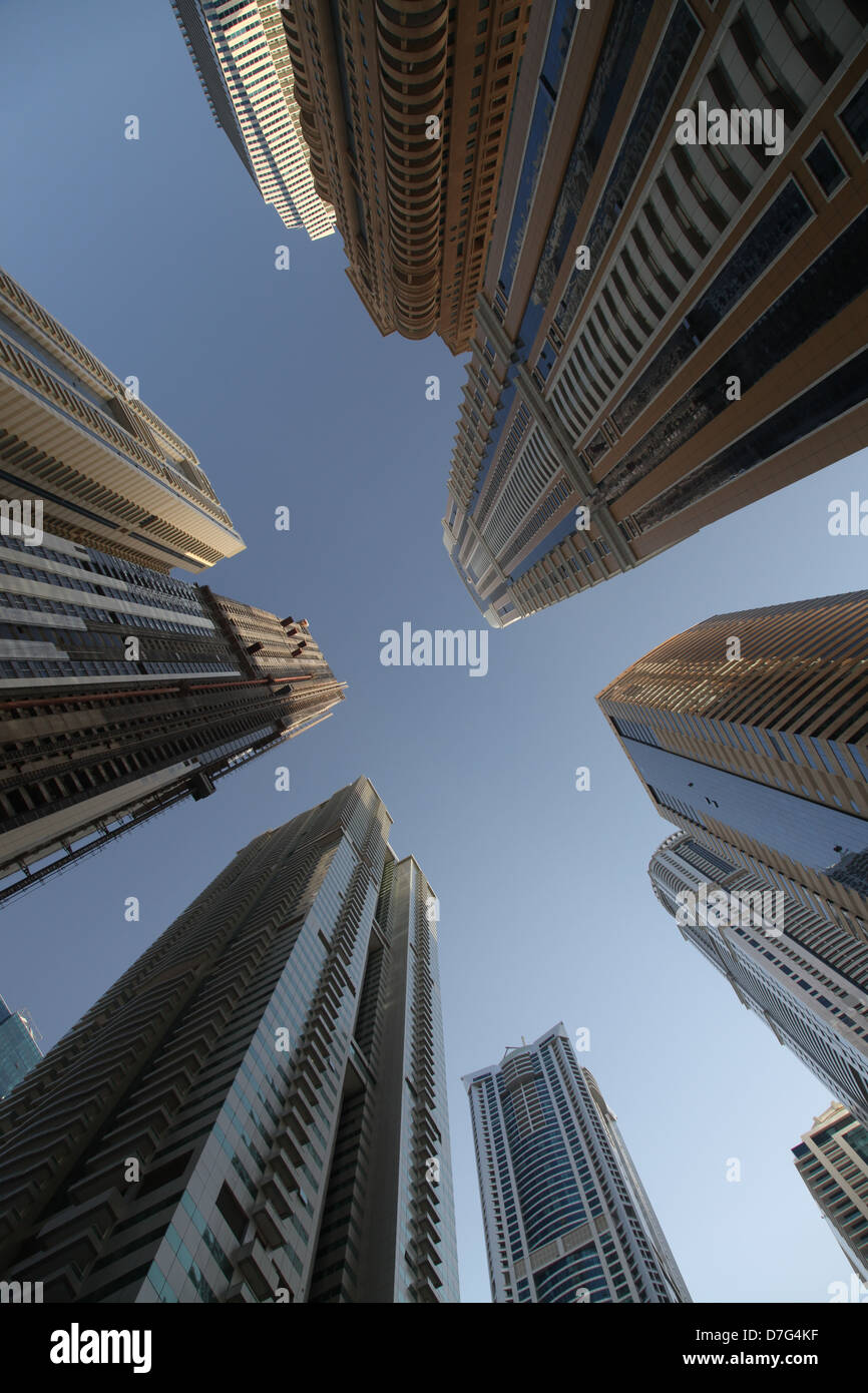 Dubai Marina grattacieli Hi Tech Skyline di edifici Foto Stock