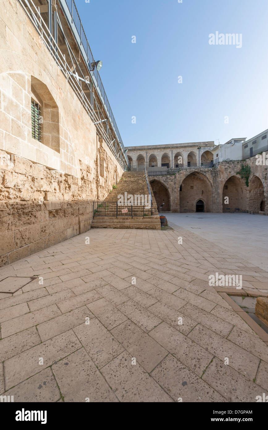Gradini larghi fino ai bastioni in acri, una città Crusader in Israele Foto Stock
