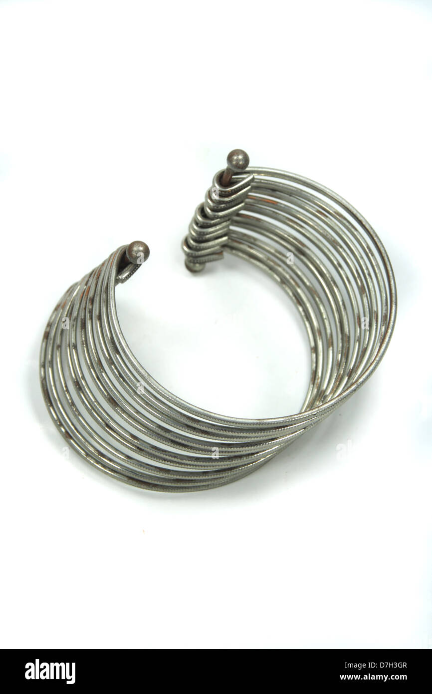 Anello metallico bracciale Foto Stock