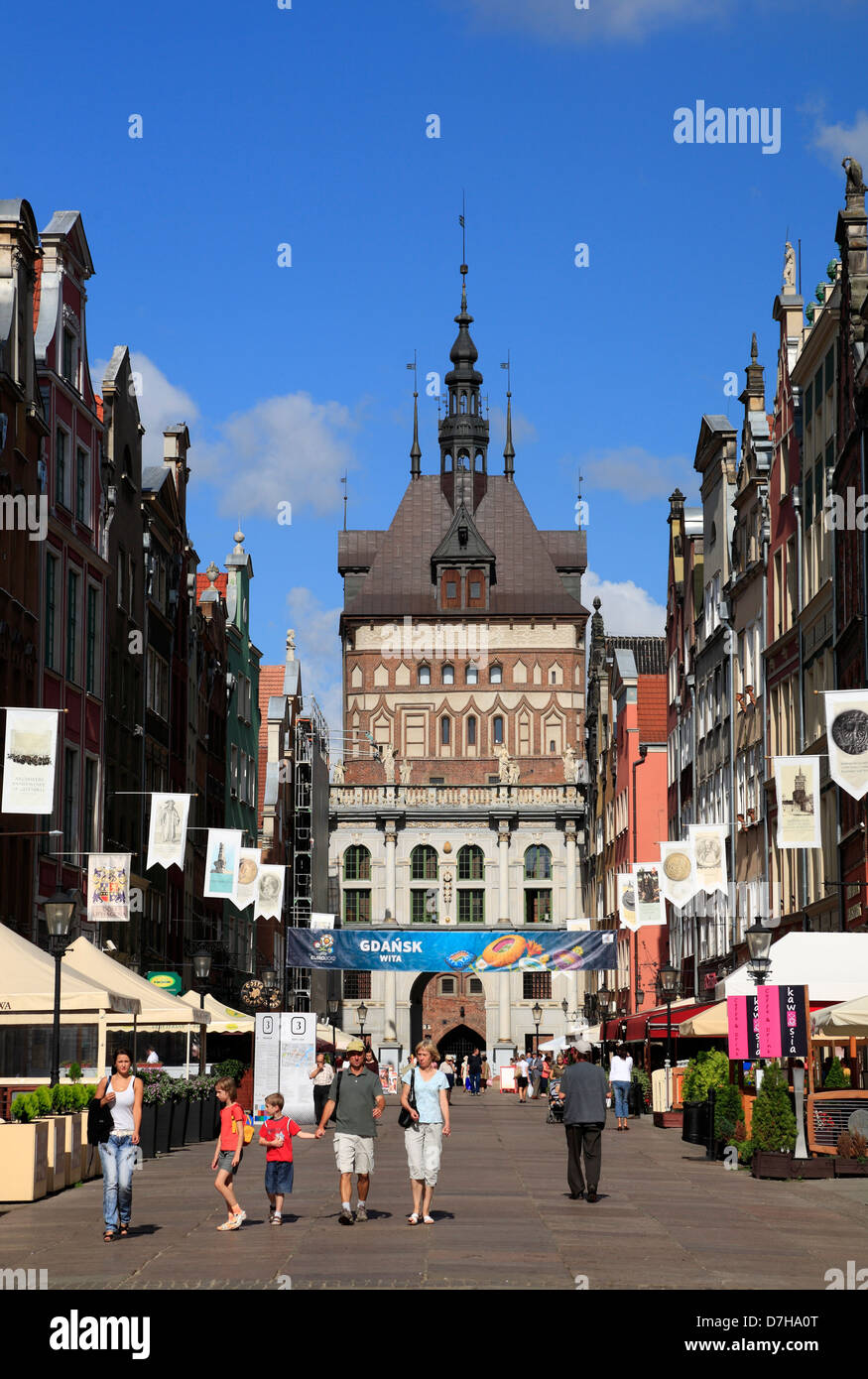 Gdansk, Langgasse, Goldenes Tor (Zlota Brama) e Stockturm (Wieza Wiezienna), Polonia Foto Stock