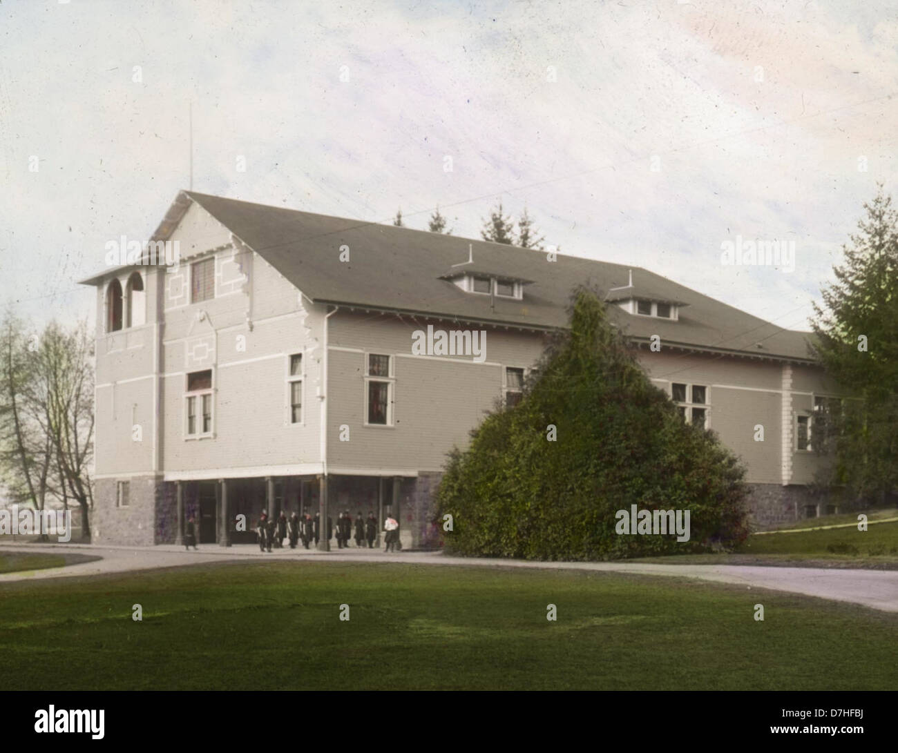 L'Old Gymnasium, ora conosciuto come Mitchell Playhouse, è un edificio storico della Oregon State University. Originariamente costruita come palestra, la struttura è stata da allora riprogettata e ora funge da luogo culturale per spettacoli, mostrando l'impegno dell'università per le arti e la storia. Foto Stock