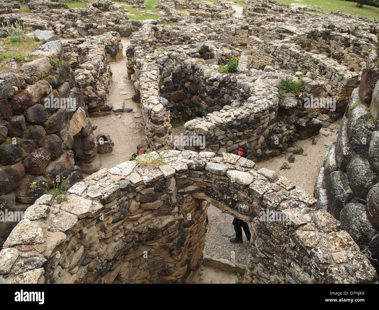 Rovine inusuale in un villaggio in Sardegna Foto Stock